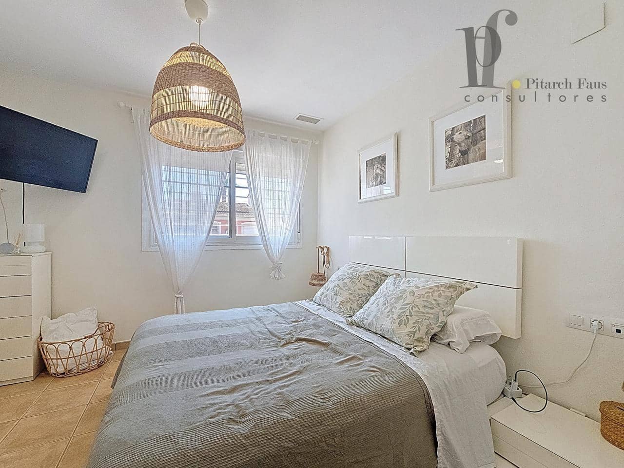 3 soverom Villa til salgs i La Pobla de Vallbona med svømmebasseng - € 315 000 (Ref: 9106979)