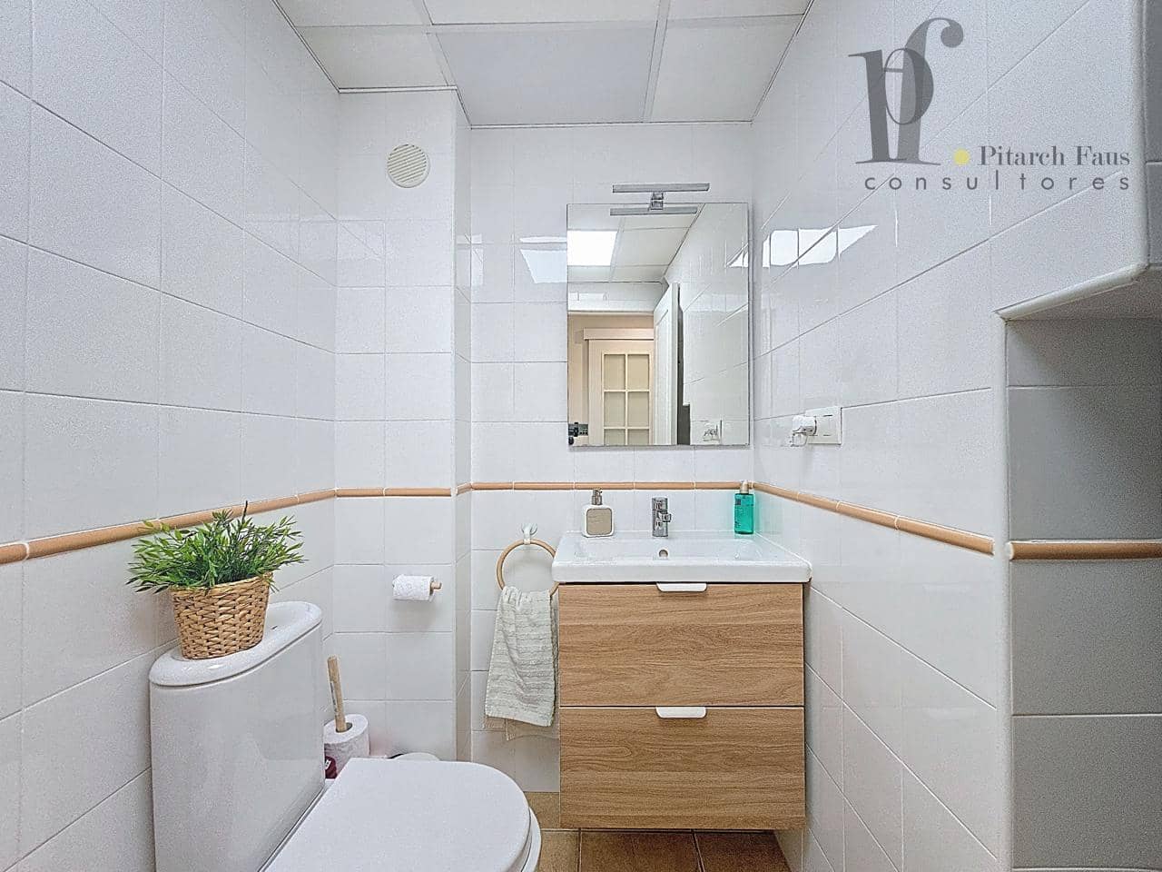 3 soverom Villa til salgs i La Pobla de Vallbona med svømmebasseng - € 315 000 (Ref: 9106979)