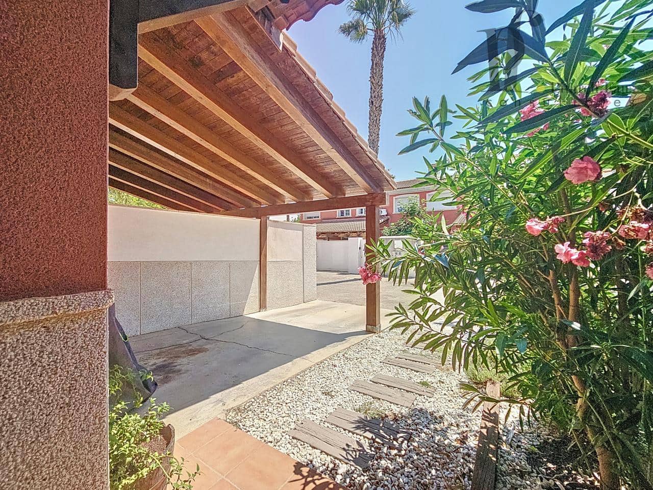 3 soverom Villa til salgs i La Pobla de Vallbona med svømmebasseng - € 315 000 (Ref: 9106979)