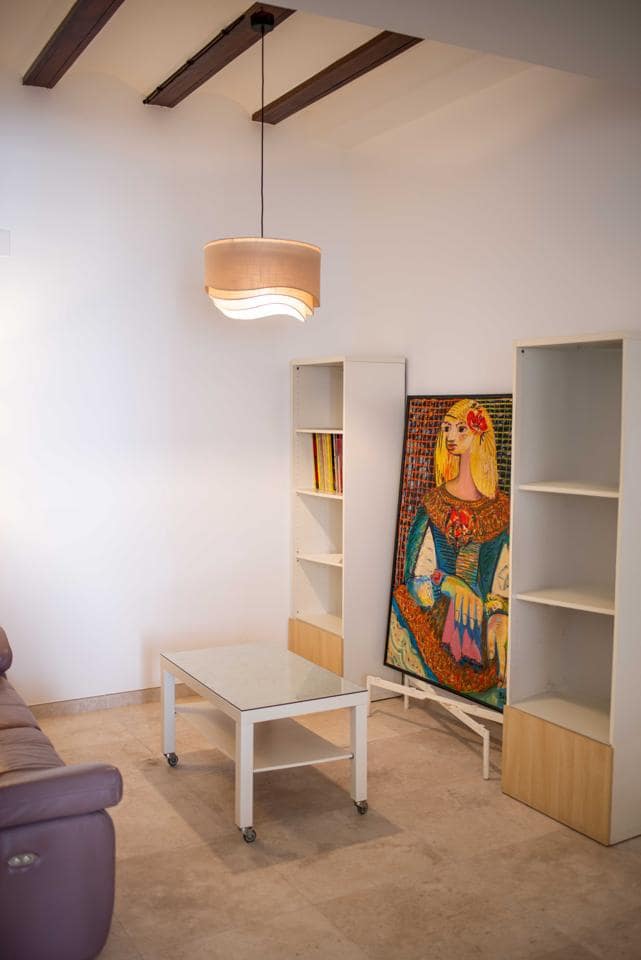 3 bedroom Villa for sale in La Pobla de Vallbona - € 280,000 (Ref: 9383598)