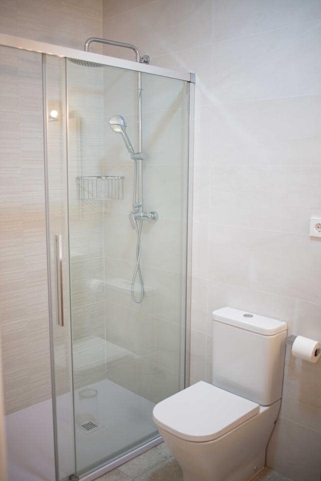 3 bedroom Villa for sale in La Pobla de Vallbona - € 280,000 (Ref: 9383598)