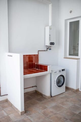 3 soveværelse Villa til salg i La Pobla de Vallbona - € 280.000 (Ref: 9383598)