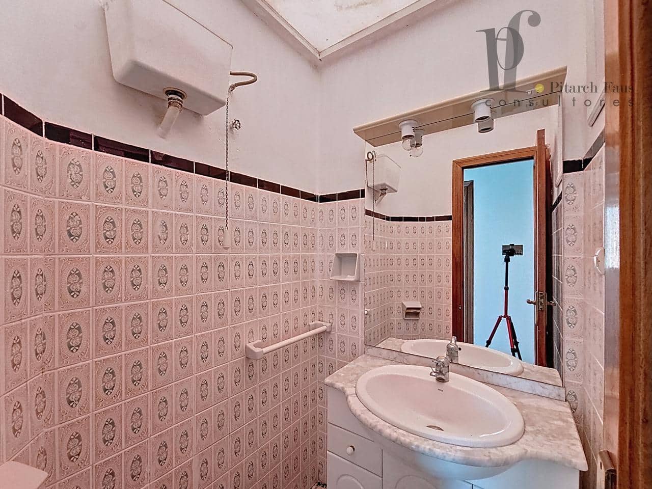 7 bedroom Villa for sale in Benaguasil with garage - € 360,000 (Ref: 9400284)