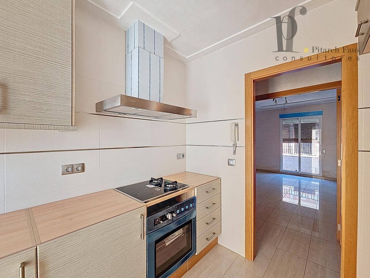 7 bedroom Villa for sale in Benaguasil with garage - € 360,000 (Ref: 9400284)