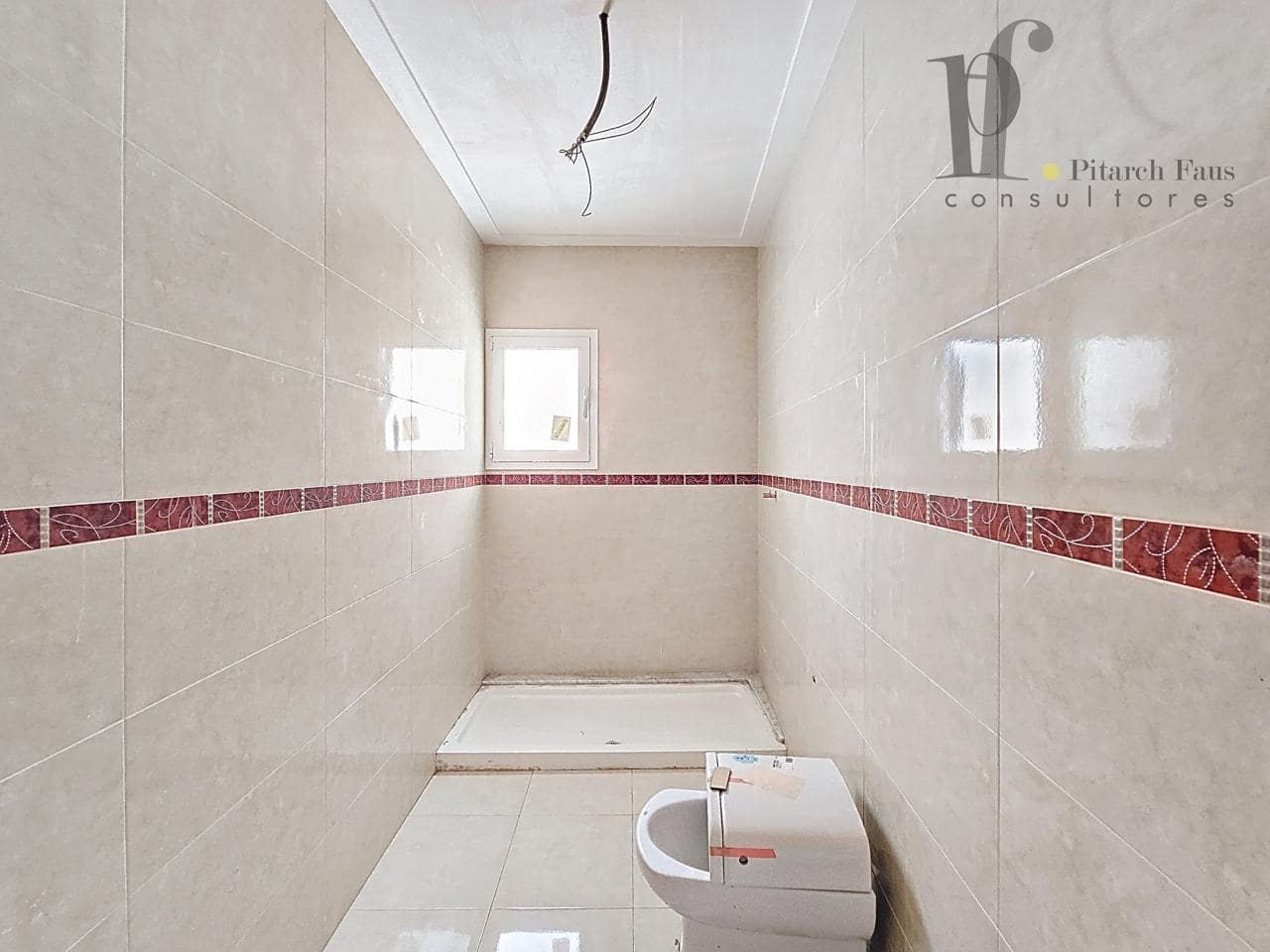 7 bedroom Villa for sale in Benaguasil with garage - € 360,000 (Ref: 9400284)