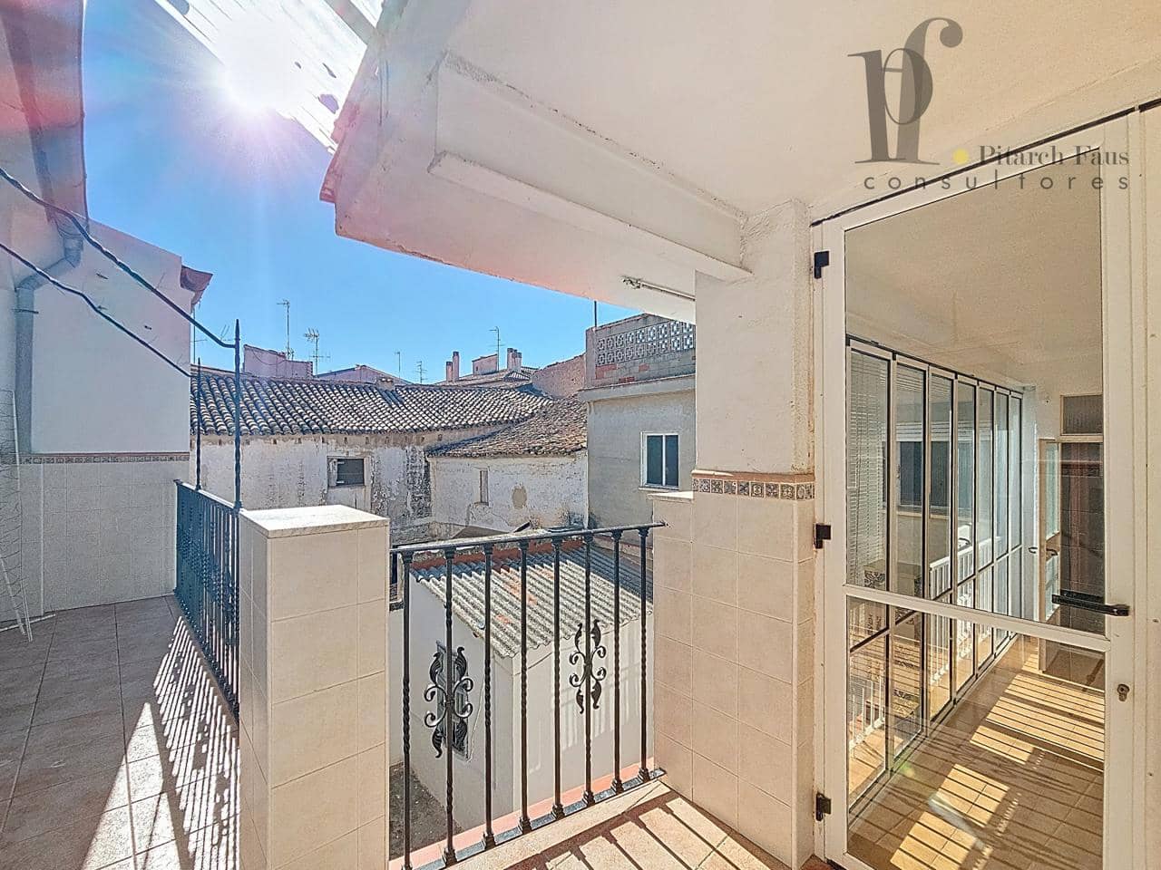 7 bedroom Villa for sale in Benaguasil with garage - € 360,000 (Ref: 9400284)