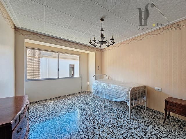 7 bedroom Villa for sale in Benaguasil with garage - € 360,000 (Ref: 9400284)