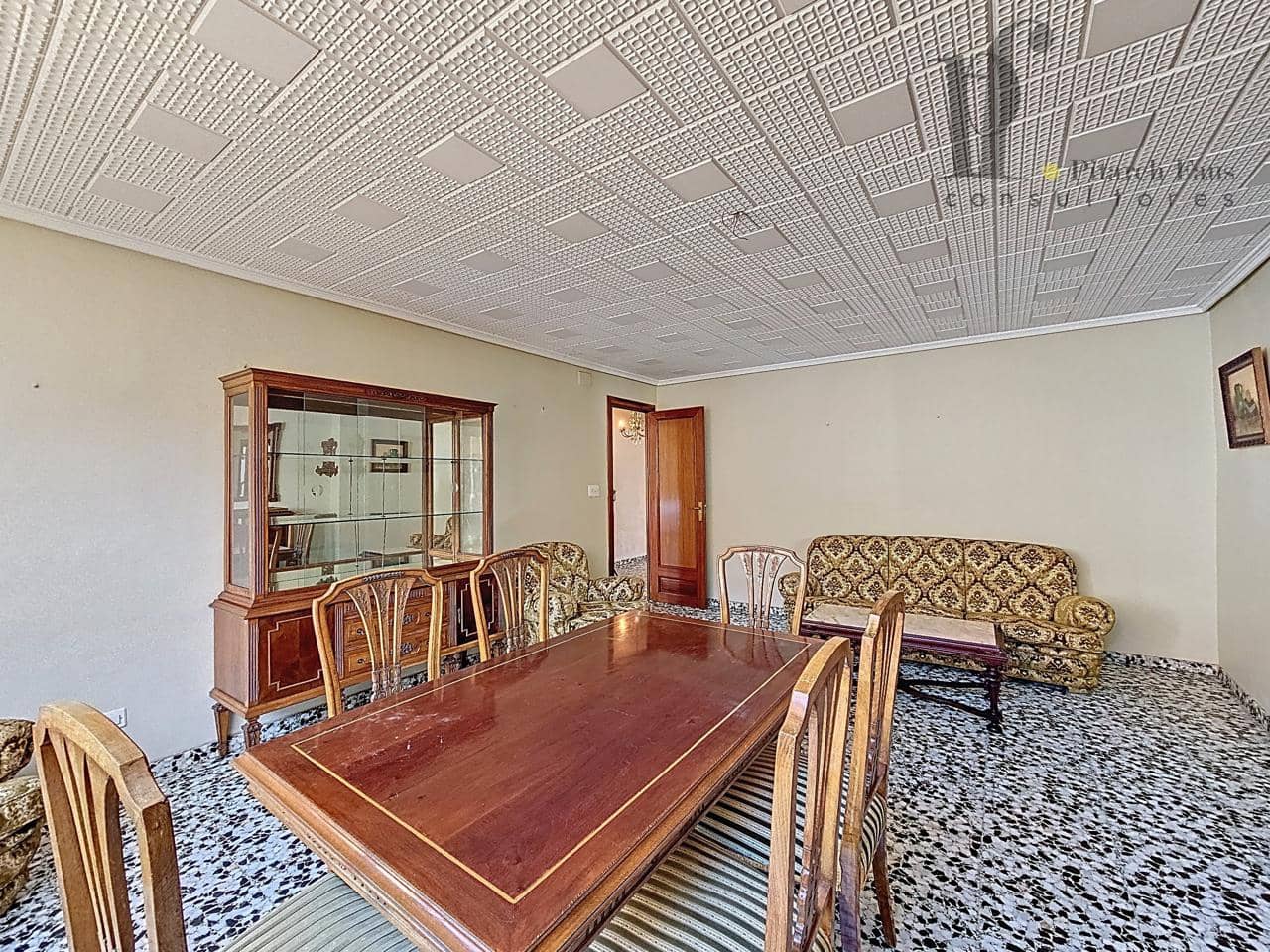 7 bedroom Villa for sale in Benaguasil with garage - € 360,000 (Ref: 9400284)