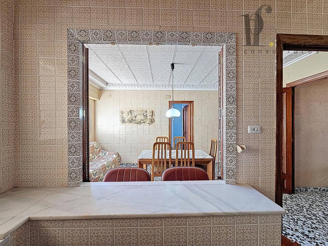 7 bedroom Villa for sale in Benaguasil with garage - € 360,000 (Ref: 9400284)