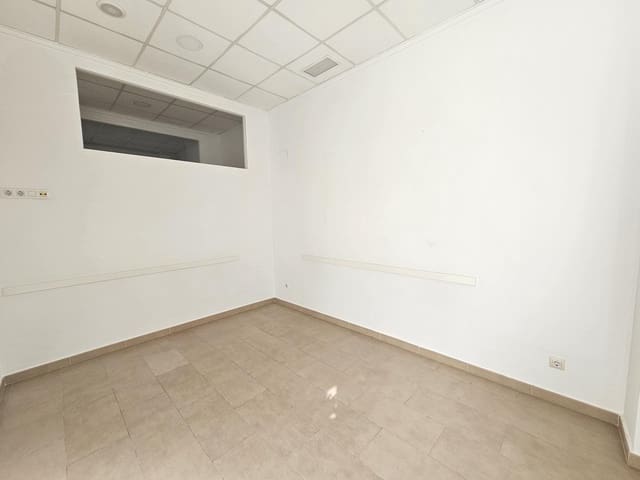 3 bedroom Business for rent in Benisanó - € 500 (Ref: 9409837)