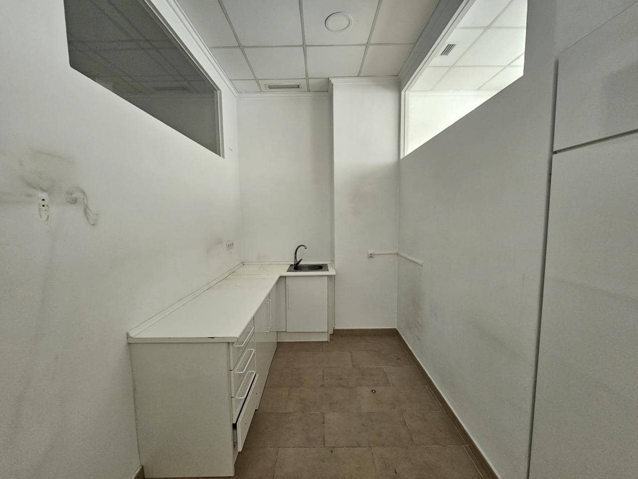 3 camera da letto Azienda da affittare in Benisano - 500 € (Rif: 9409837)