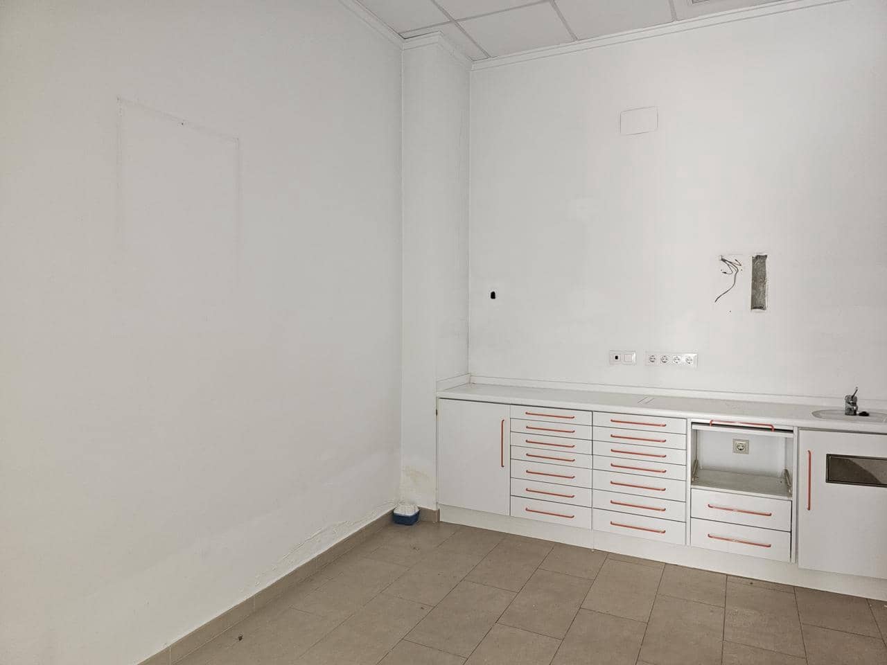 3 camera da letto Azienda da affittare in Benisano - 500 € (Rif: 9409837)