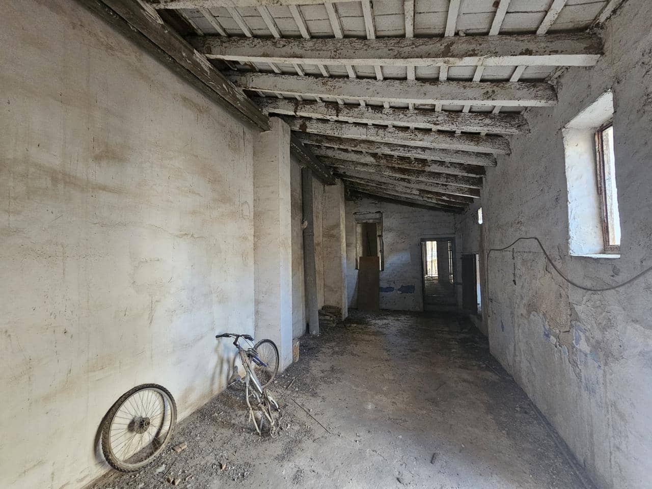 Chalet de 4 habitaciones en Benaguasil en venta - 180.000 € (Ref: 9544076)