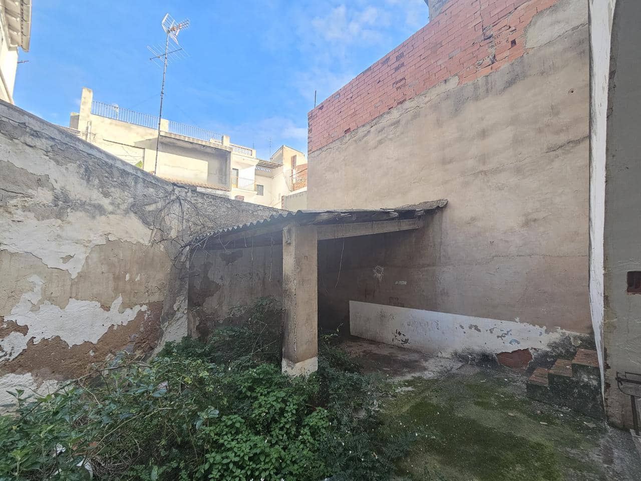 Chalet de 4 habitaciones en Benaguasil en venta - 180.000 € (Ref: 9544076)