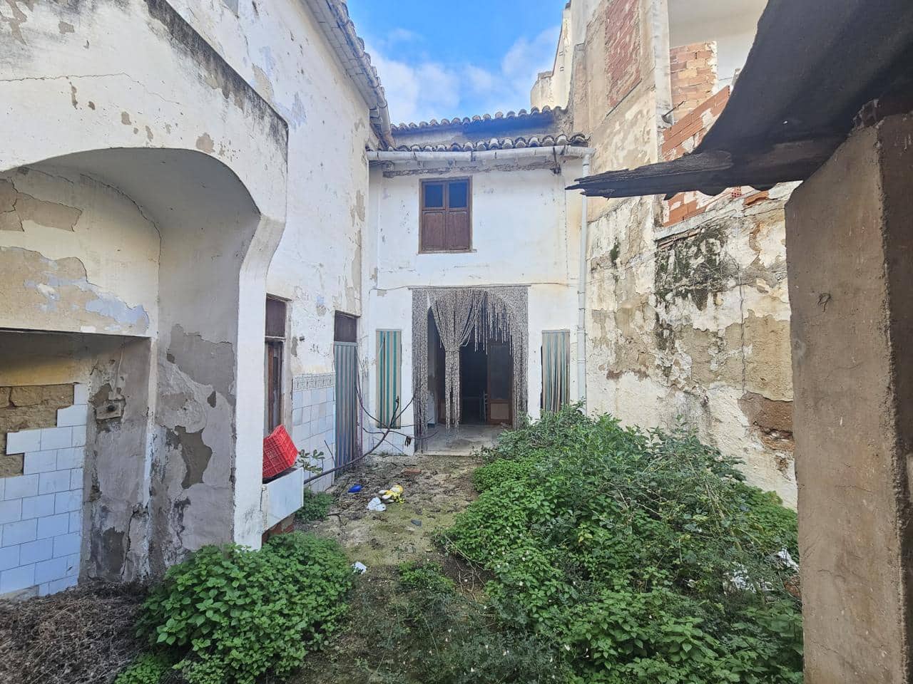 Chalet de 4 habitaciones en Benaguasil en venta - 180.000 € (Ref: 9544076)