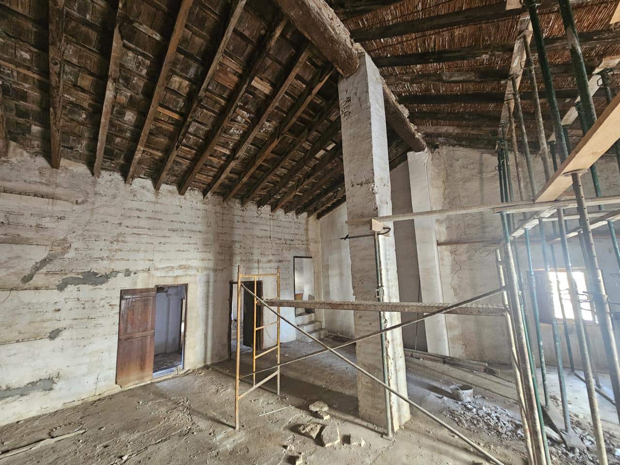 Chalet de 4 habitaciones en Benaguasil en venta - 180.000 € (Ref: 9544076)