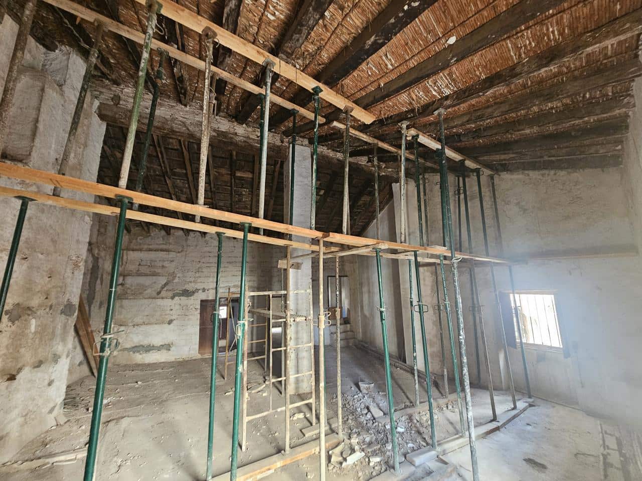 Chalet de 4 habitaciones en Benaguasil en venta - 180.000 € (Ref: 9544076)