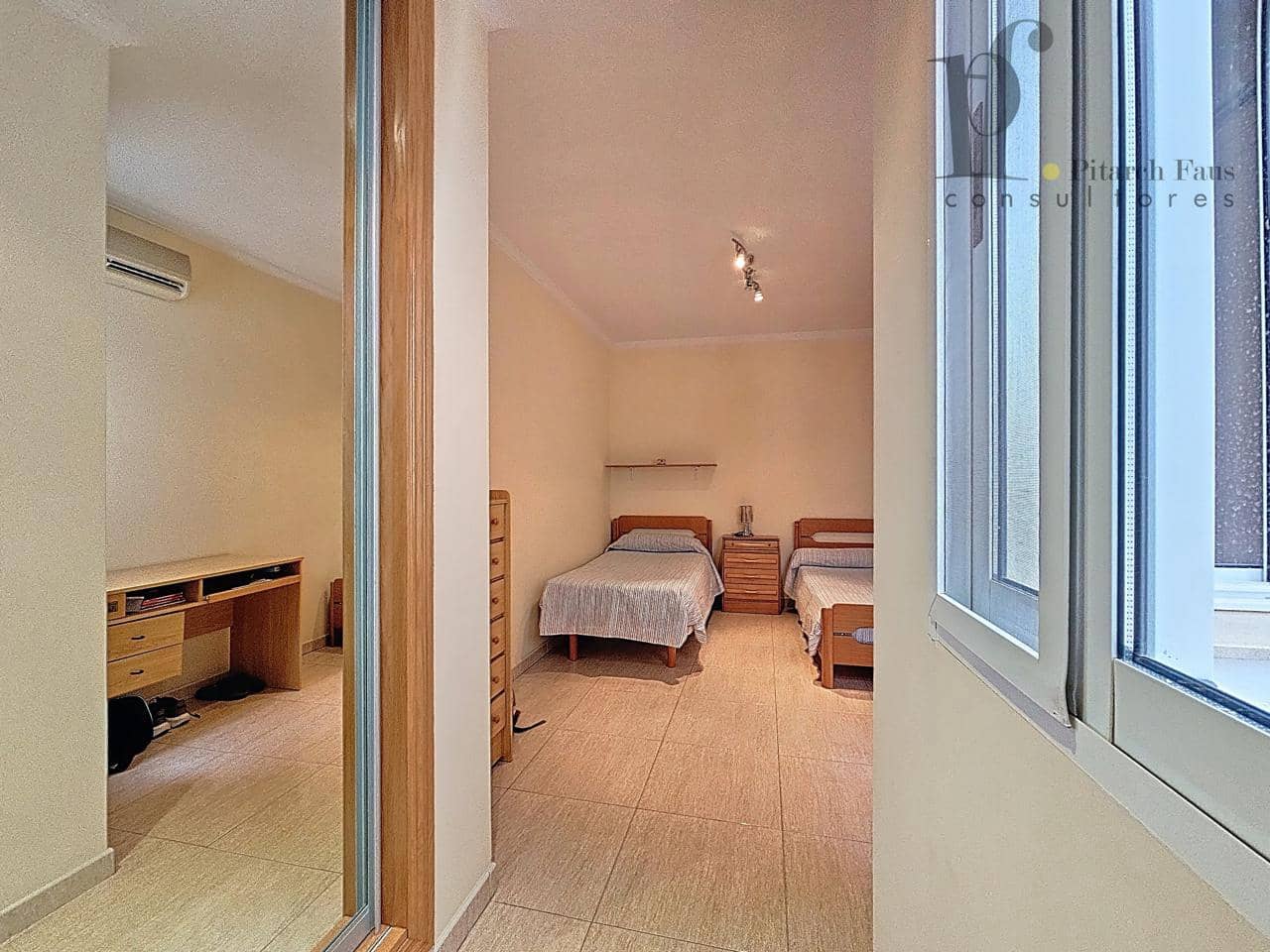 5 soveværelse Villa til salg i Benisano med garage - € 400.000 (Ref: 9558977)