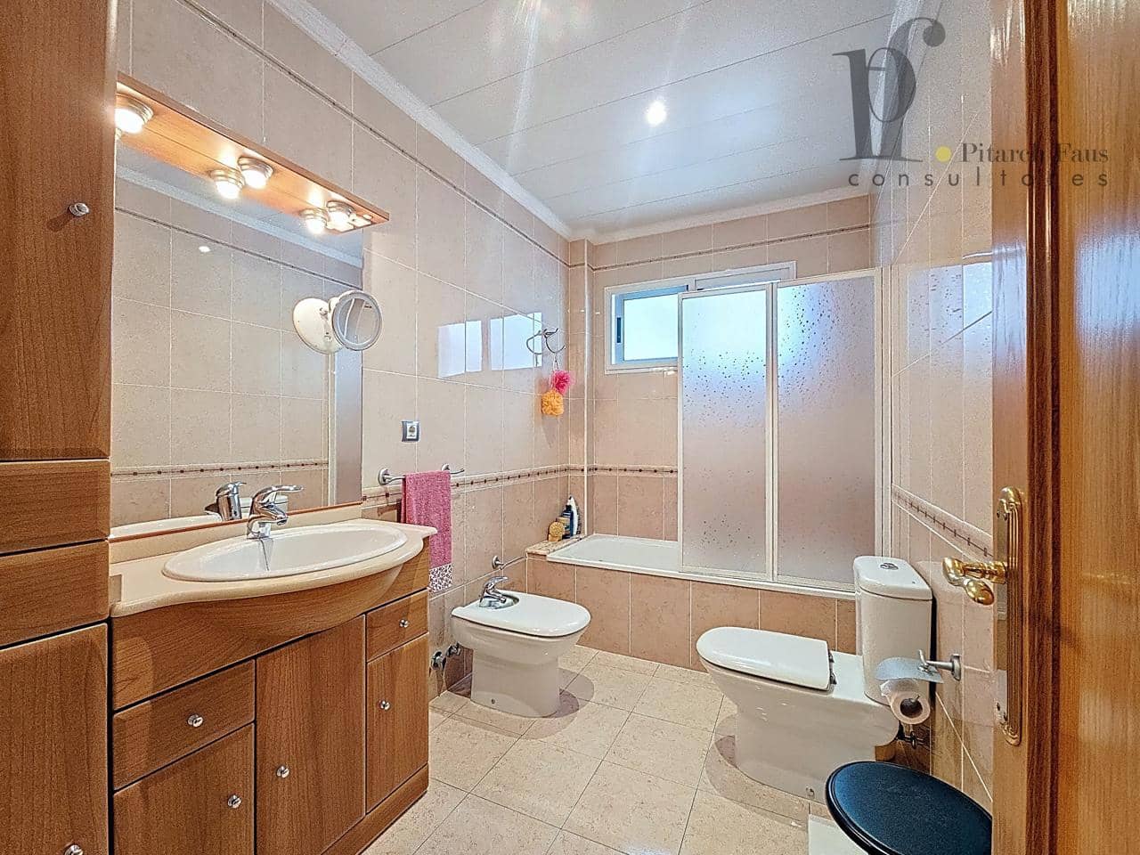 5 soveværelse Villa til salg i Benisano med garage - € 400.000 (Ref: 9558977)