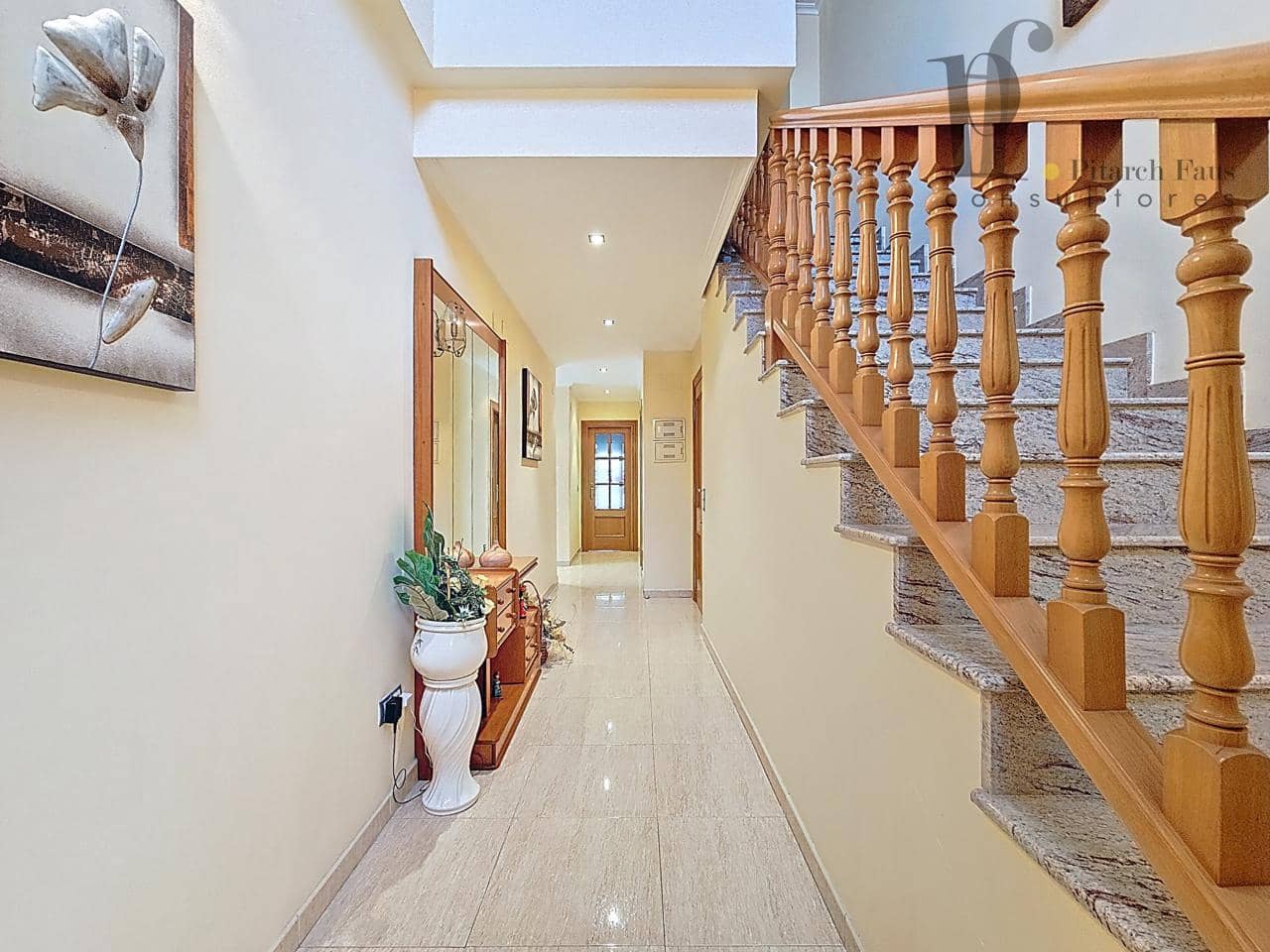 5 soveværelse Villa til salg i Benisano med garage - € 400.000 (Ref: 9558977)