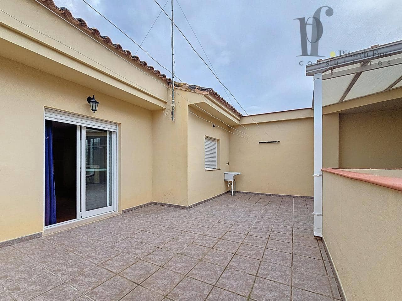 5 soveværelse Villa til salg i Benisano med garage - € 400.000 (Ref: 9558977)