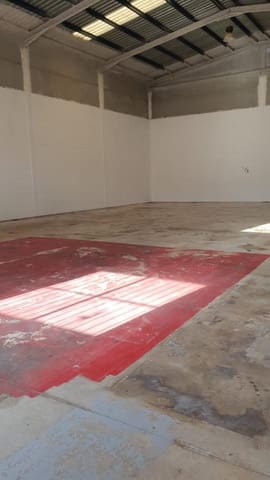 Commercial for rent in La Pobla de Vallbona - € 1,100 (Ref: 9587987)