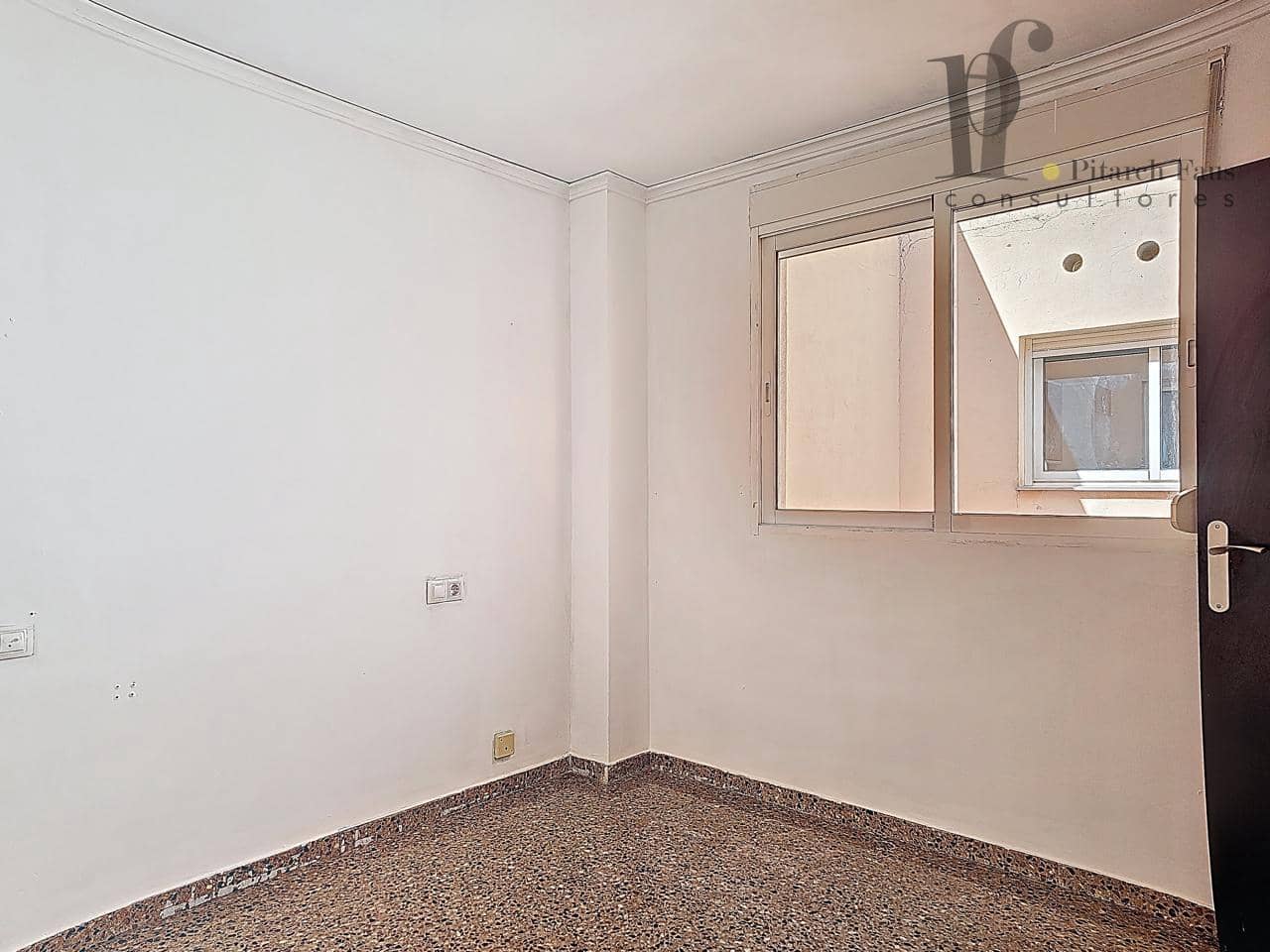 3 quarto Apartamento para venda em La Pobla de Vallbona - 185 000 € (Ref: 9715671)