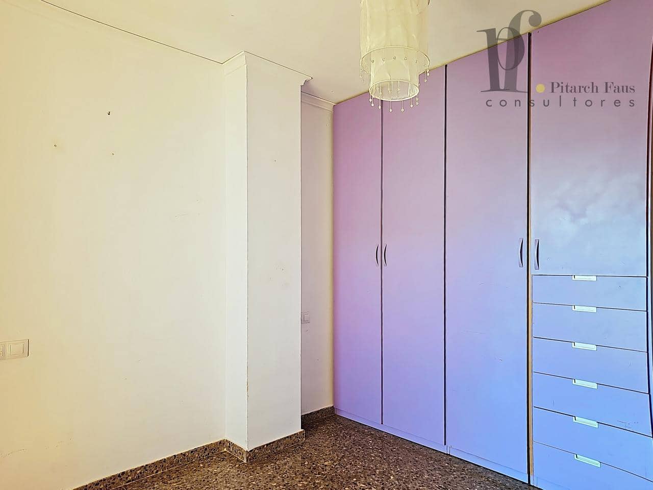 3 quarto Apartamento para venda em La Pobla de Vallbona - 185 000 € (Ref: 9715671)