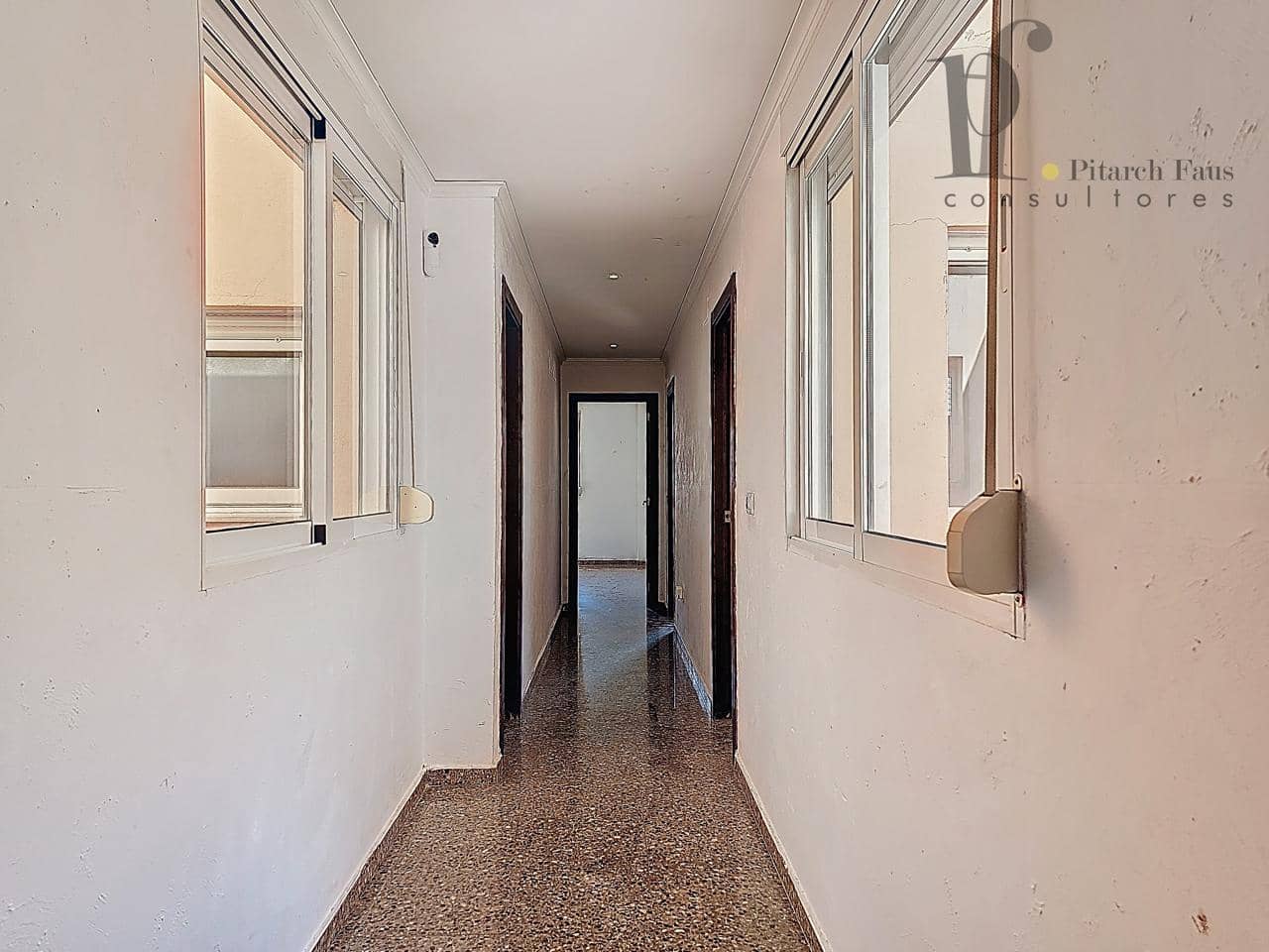 3 quarto Apartamento para venda em La Pobla de Vallbona - 185 000 € (Ref: 9715671)