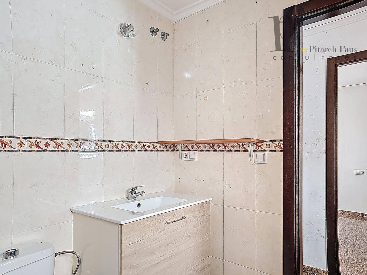 3 quarto Apartamento para venda em La Pobla de Vallbona - 185 000 € (Ref: 9715671)