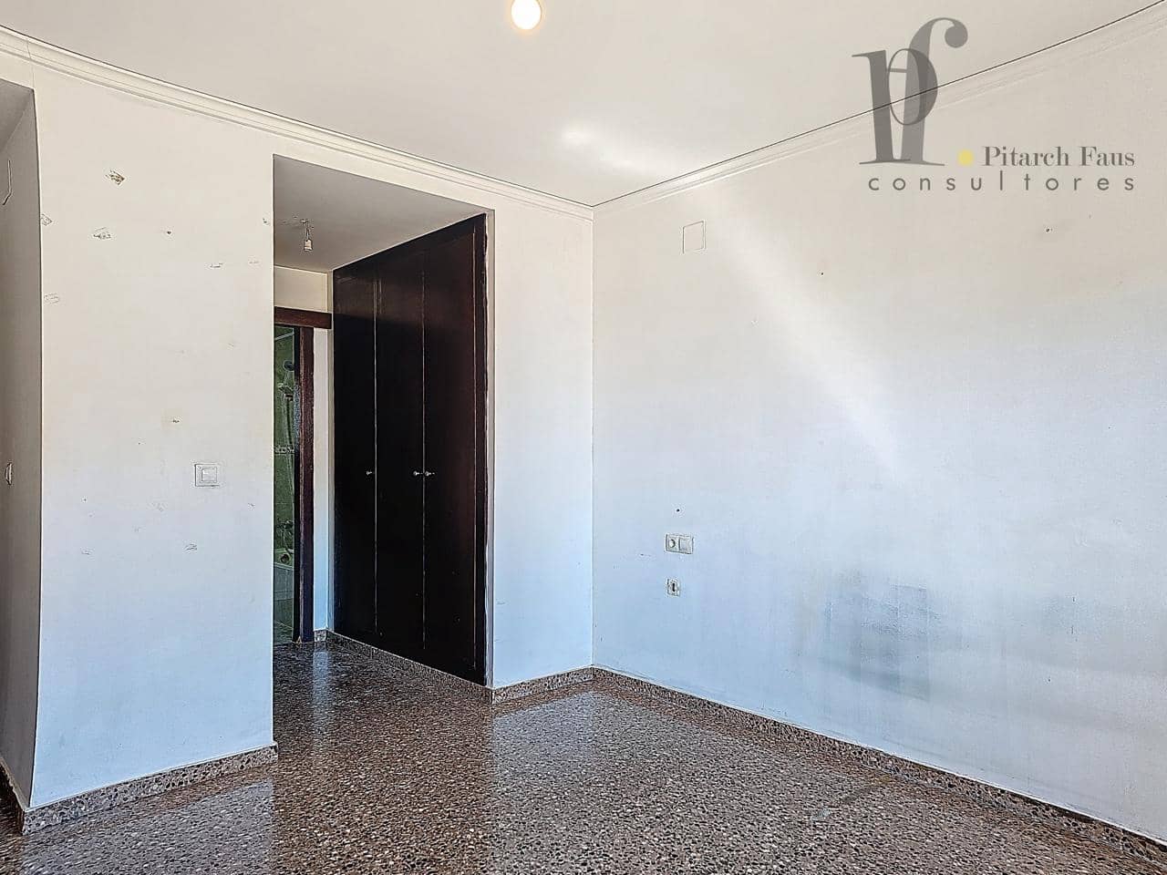 3 quarto Apartamento para venda em La Pobla de Vallbona - 185 000 € (Ref: 9715671)