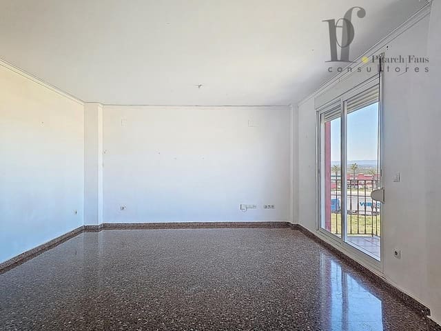 3 quarto Apartamento para venda em La Pobla de Vallbona - 185 000 € (Ref: 9715671)