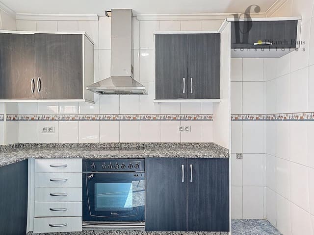 3 quarto Apartamento para venda em La Pobla de Vallbona - 185 000 € (Ref: 9715671)