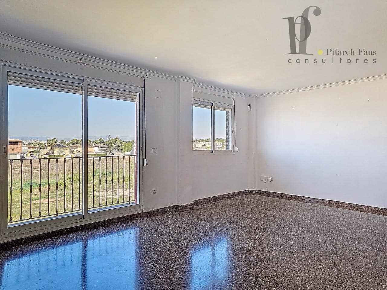 3 quarto Apartamento para venda em La Pobla de Vallbona - 185 000 € (Ref: 9715671)