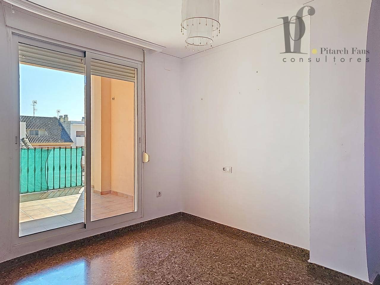 3 quarto Apartamento para venda em La Pobla de Vallbona - 185 000 € (Ref: 9715671)