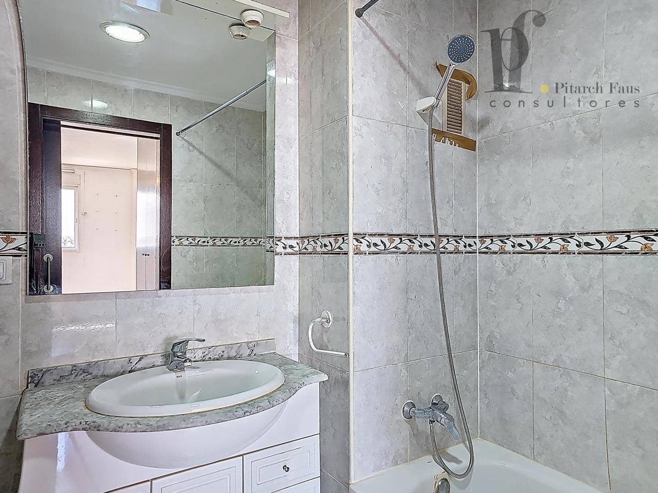 3 quarto Apartamento para venda em La Pobla de Vallbona - 185 000 € (Ref: 9715671)