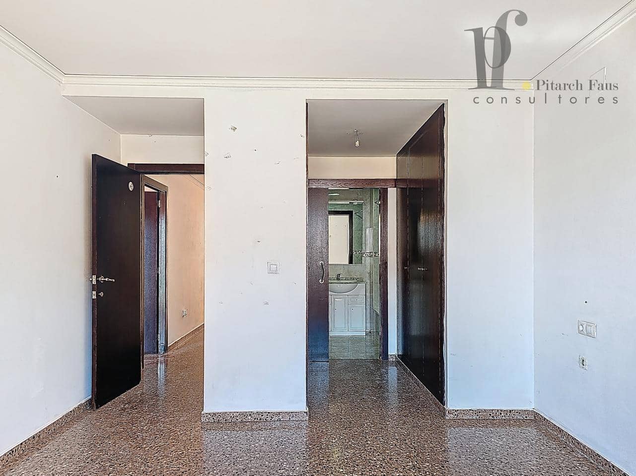 3 quarto Apartamento para venda em La Pobla de Vallbona - 185 000 € (Ref: 9715671)