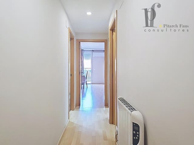 3 bedroom Flat for sale in La Pobla de Vallbona with garage - € 237,000 (Ref: 9800740)