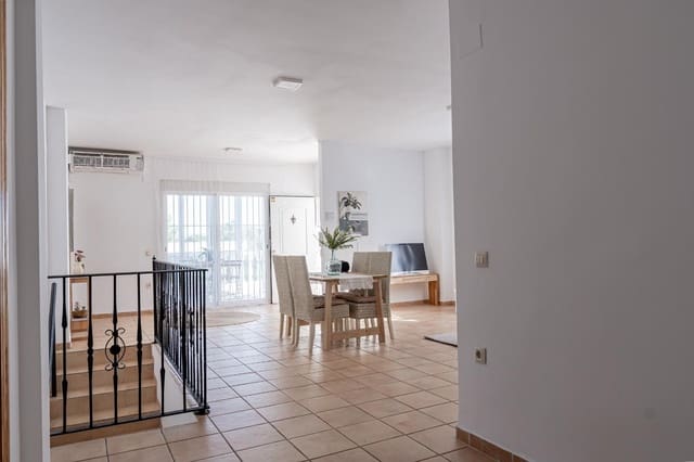 5 Zimmer Villa zu verkaufen in Bétera mit Pool - 380.000 € (Ref: 9809419)