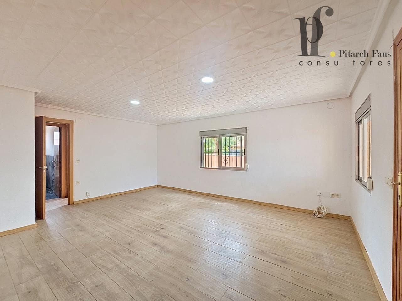 3 Zimmer Villa zu verkaufen in Lliria mit Pool - 295.000 € (Ref: 9824050)