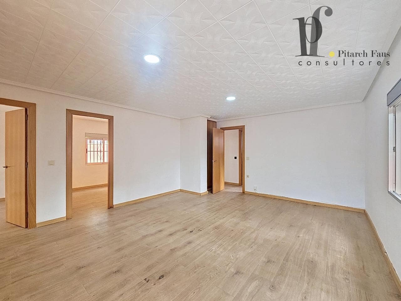 3 Zimmer Villa zu verkaufen in Lliria mit Pool - 295.000 € (Ref: 9824050)