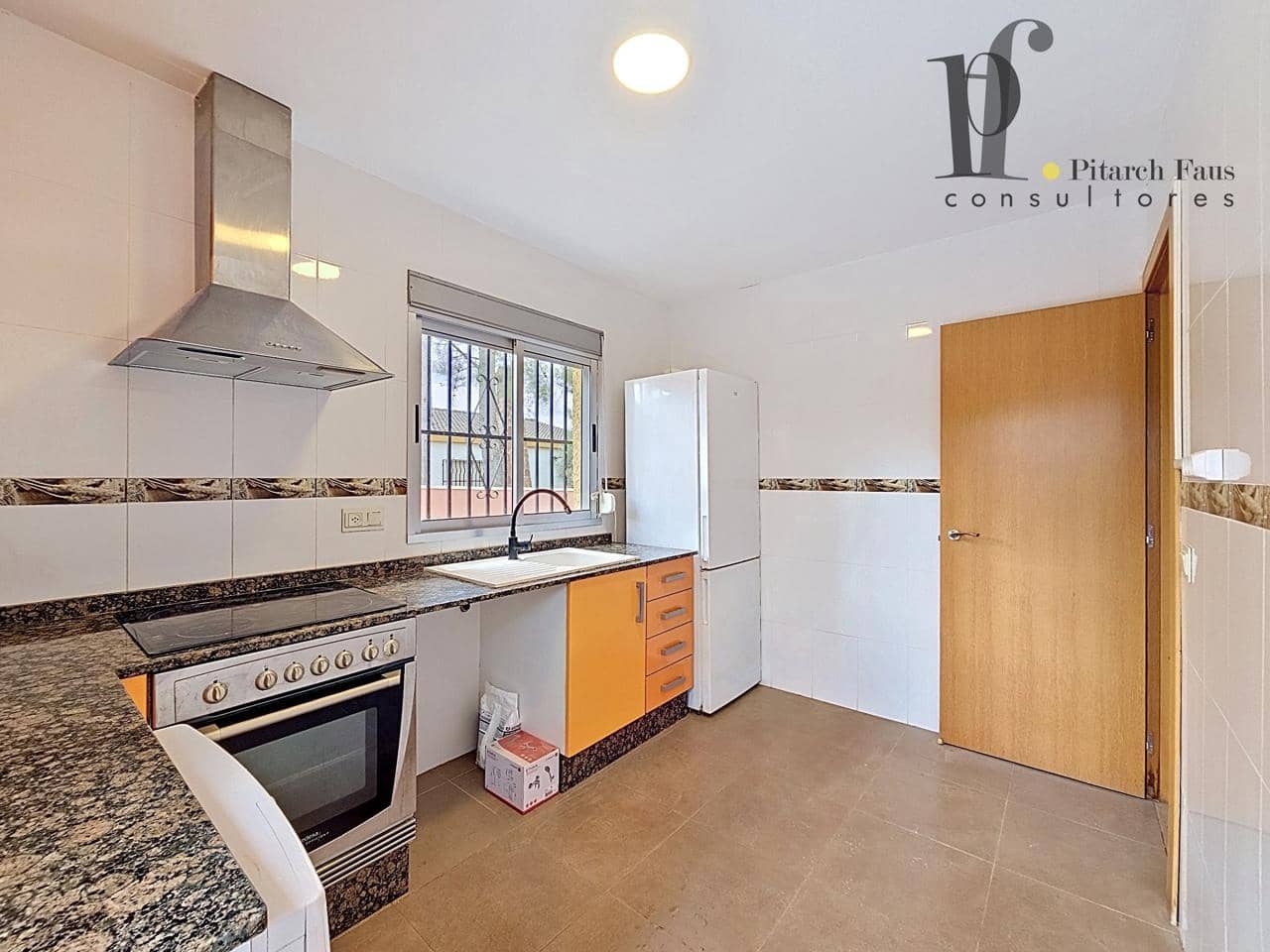 3 Zimmer Villa zu verkaufen in Lliria mit Pool - 295.000 € (Ref: 9824050)
