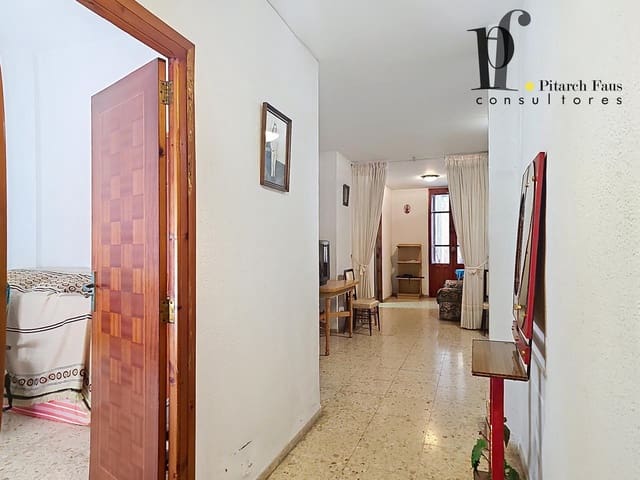 6 Zimmer Villa zu verkaufen in La Pobla de Vallbona mit Garage - 280.000 € (Ref: 9830127)