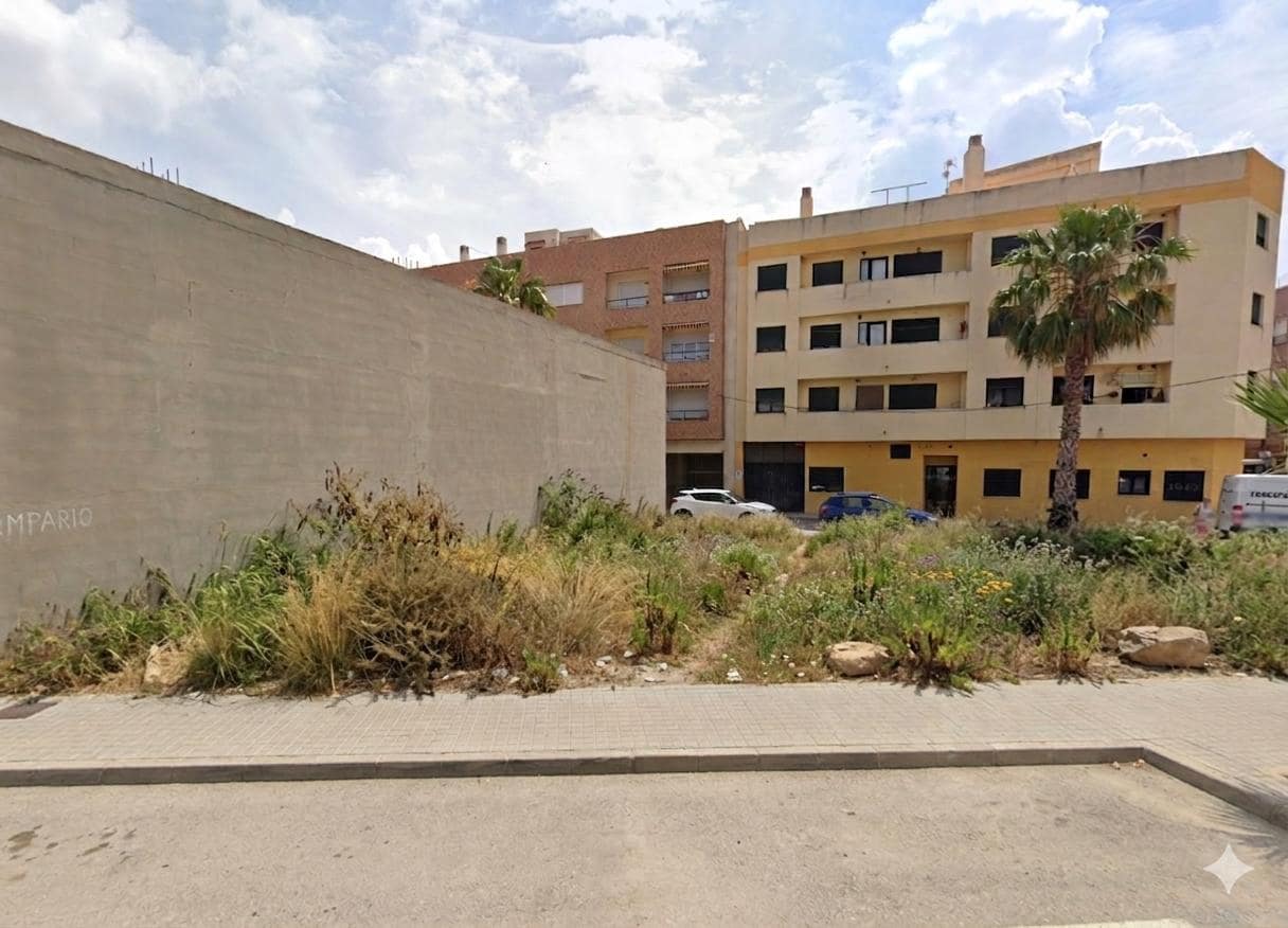Undeveloped Land for sale in Vilamarxant / Villamarchante - € 95,000 (Ref: 9847862)