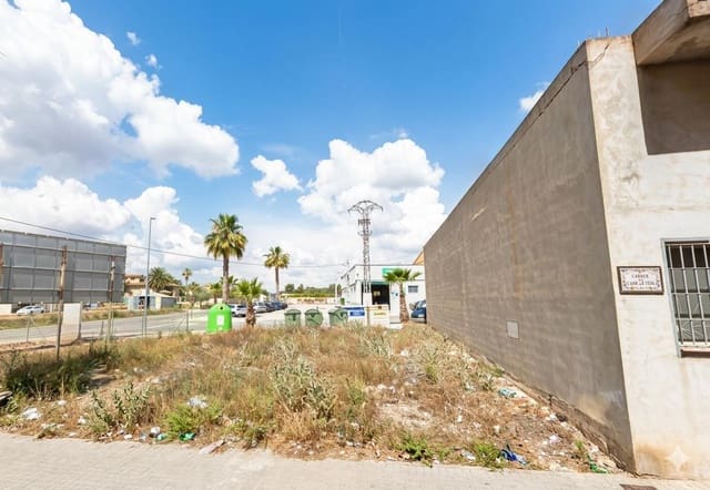 Grunde uden byggetilladelser til salg i Vilamarxant / Villamarchante - € 95.000 (Ref: 9847862)