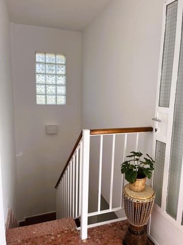 6 camera da letto Villa in vendita in La Pobla de Vallbona con piscina garage - 395.000 € (Rif: 9861205)