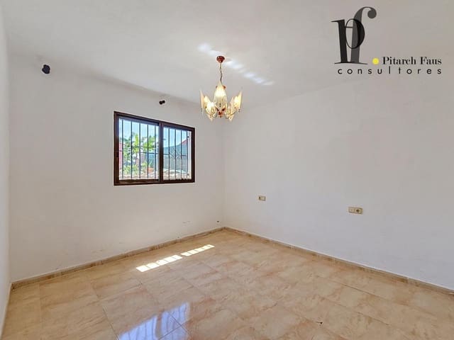 3 bedroom Villa for sale in La Pobla de Vallbona - € 230,000 (Ref: 9895439)
