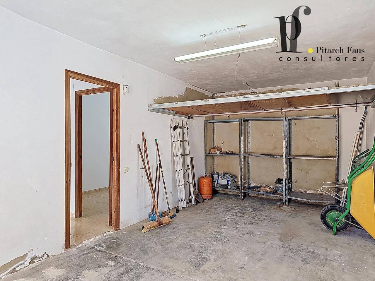 3 makuuhuone Huvila myytävänä paikassa La Pobla de Vallbona - 245 000 € (Ref: 9895439)