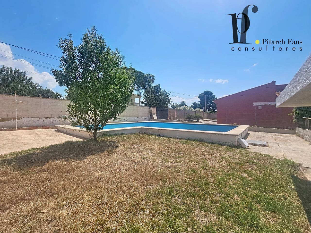 3 makuuhuone Huvila myytävänä paikassa La Pobla de Vallbona - 245 000 € (Ref: 9895439)