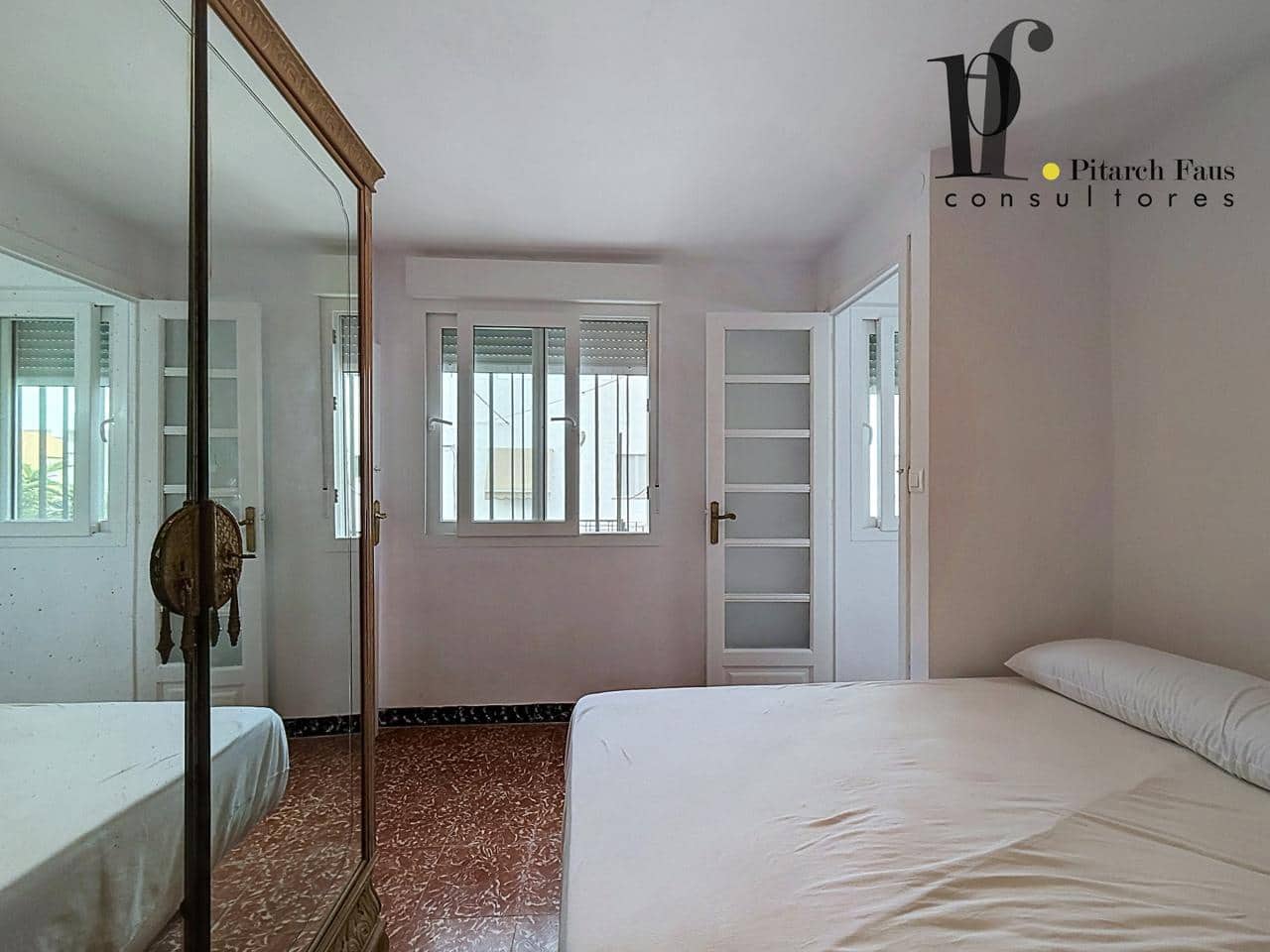 4 bedroom Villa for sale in Moncofa with garage - € 239,000 (Ref: 9921184)